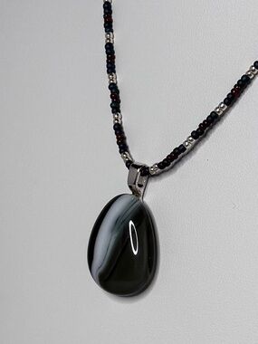 HAND CRAFTED Black, Gray & White Faux Agate Resin Teardrop Pendant Necklace NWT